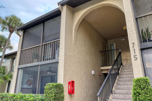 715 Sunny Pine Way A2, Greenacres, FL 33415