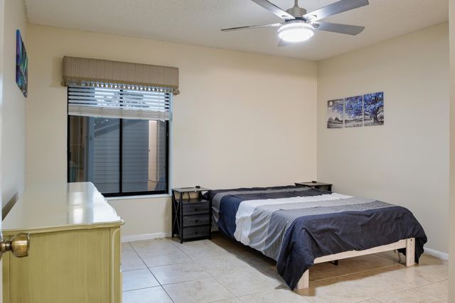 715 Sunny Pine Way A2, Greenacres, FL 33415