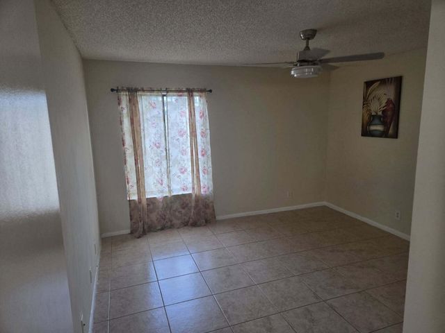 715 Sunny Pine Way A2, Greenacres, FL 33415