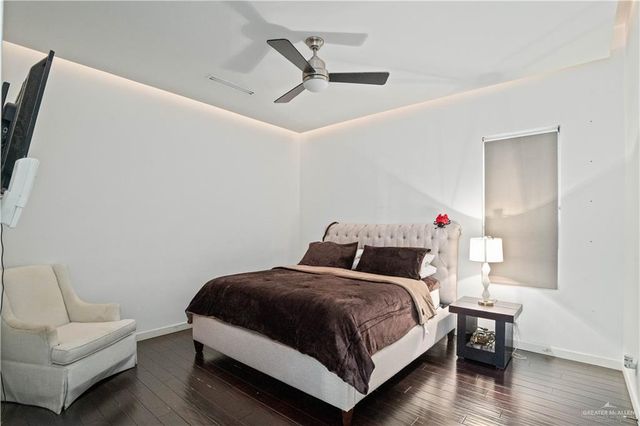 206 N Mockingbird Avenue, Mission, TX 78572