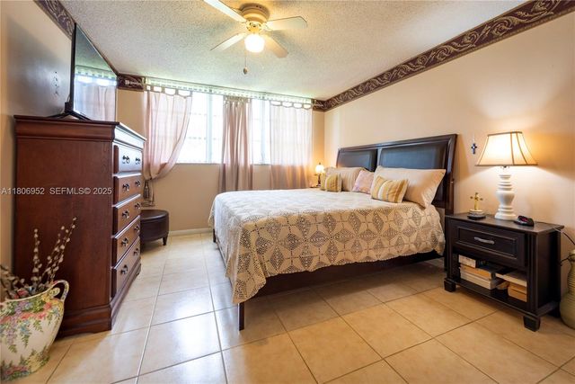 9823 S Hollybrook Lake Drive 105, Pembroke Pines, FL 33025