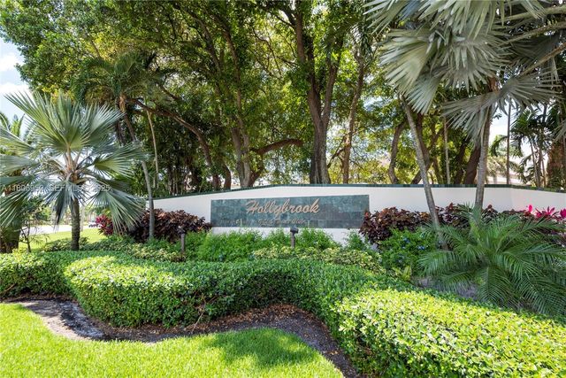 9823 S Hollybrook Lake Drive 105, Pembroke Pines, FL 33025