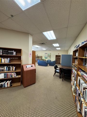 9823 S Hollybrook Lake Drive 105, Pembroke Pines, FL 33025