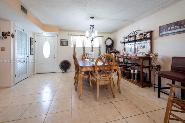 9823 S Hollybrook Lake Drive 105, Pembroke Pines, FL 33025