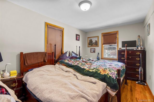 2736 Colden Avenue, Bronx, NY 10469