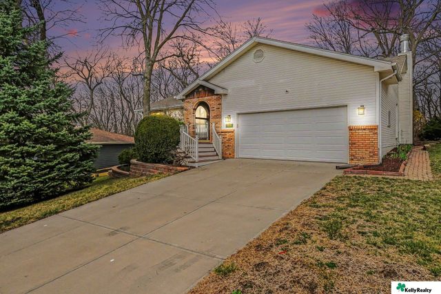 11663 Trumble Loup E, Bellevue, NE 68123