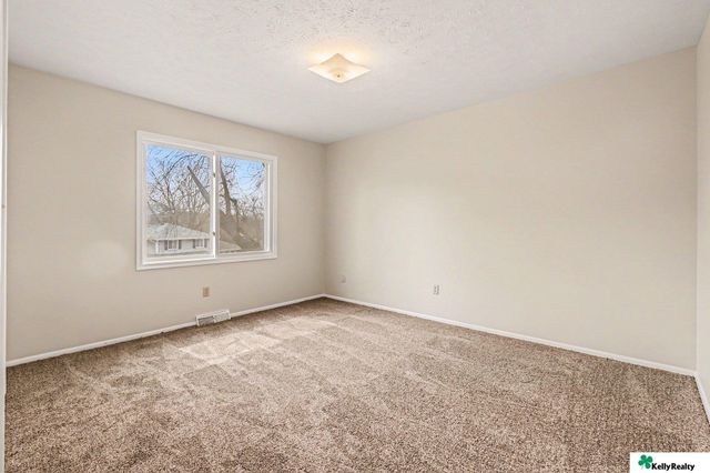 11663 Trumble Loup E, Bellevue, NE 68123