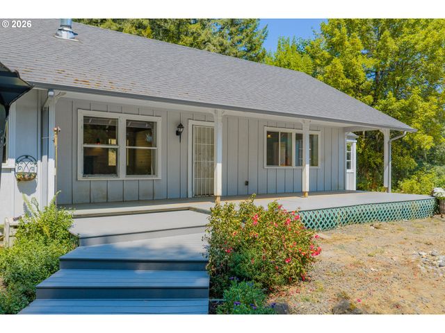 98629 SITKUM Ln, Myrtle Point, OR 97458