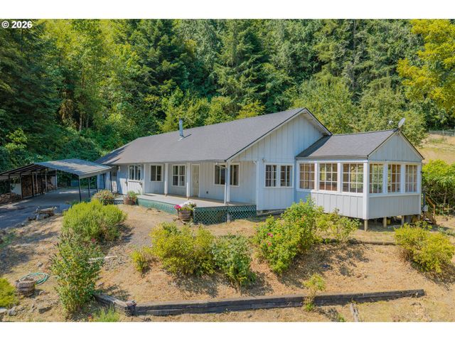 98629 SITKUM Ln, Myrtle Point, OR 97458