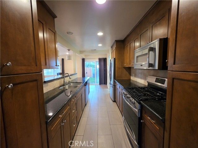 7457 Wish, Los Angeles, CA 91406