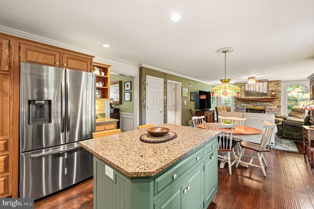 44 RED OAK DR, West Brandywine, PA 19320