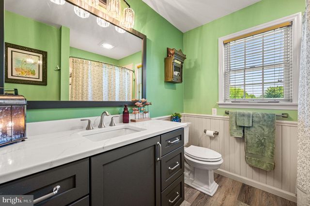 44 RED OAK DR, West Brandywine, PA 19320