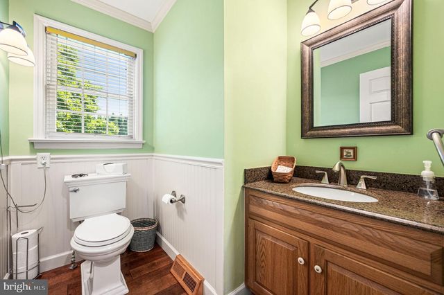 44 RED OAK DR, West Brandywine, PA 19320