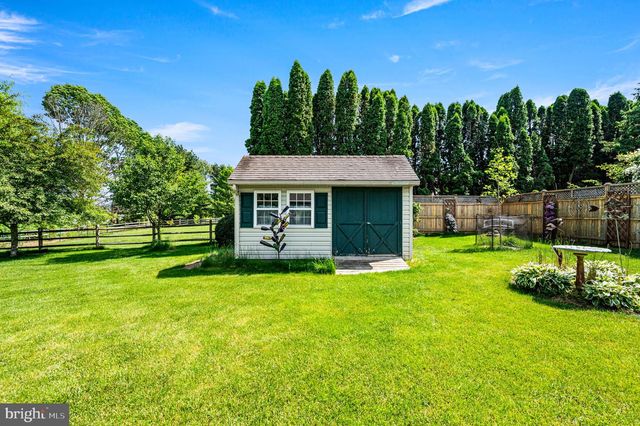 44 RED OAK DR, West Brandywine, PA 19320