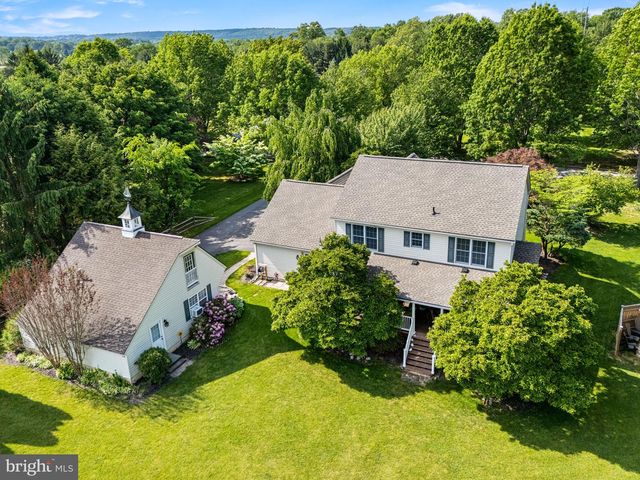 44 RED OAK DR, West Brandywine, PA 19320
