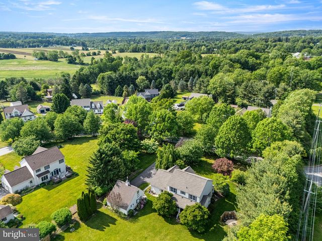 44 RED OAK DR, West Brandywine, PA 19320