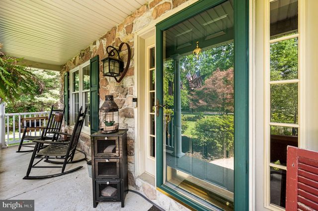 44 RED OAK DR, West Brandywine, PA 19320