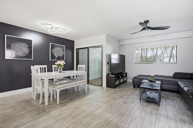 1512 N 15th Terrace, Hollywood, FL 33020