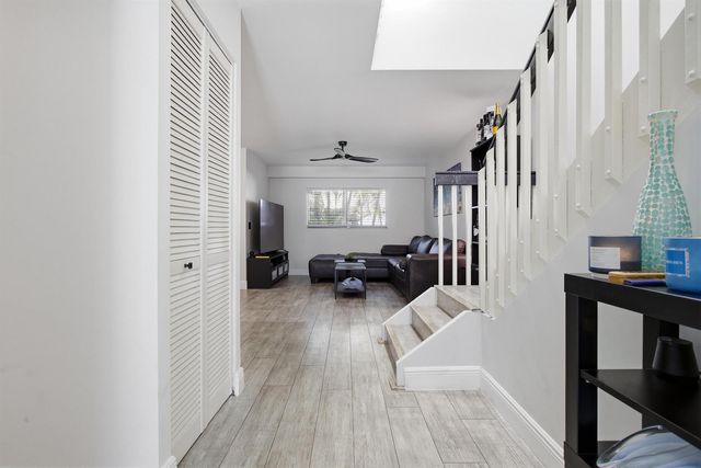 1512 N 15th Terrace, Hollywood, FL 33020