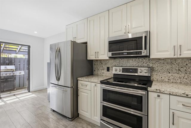 1512 N 15th Terrace, Hollywood, FL 33020