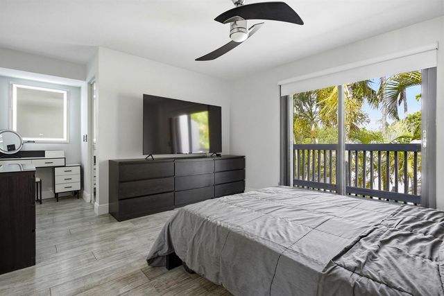 1512 N 15th Terrace, Hollywood, FL 33020