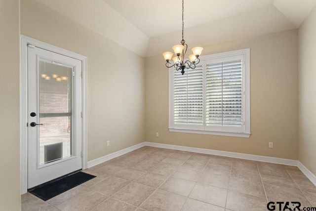 5706 Berkeley Dr, Tyler, TX 75707