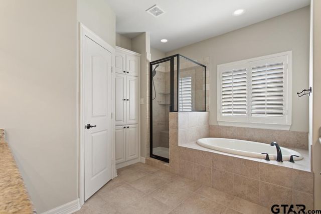 5706 Berkeley Dr, Tyler, TX 75707