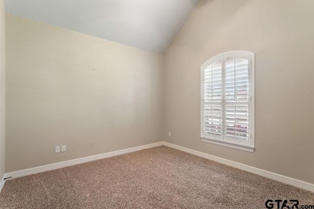 5706 Berkeley Dr, Tyler, TX 75707