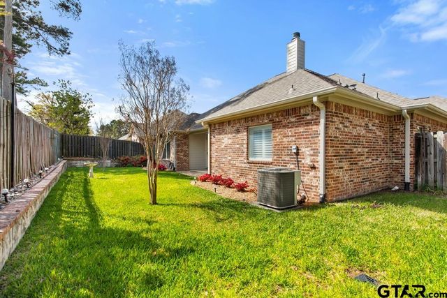 5706 Berkeley Dr, Tyler, TX 75707