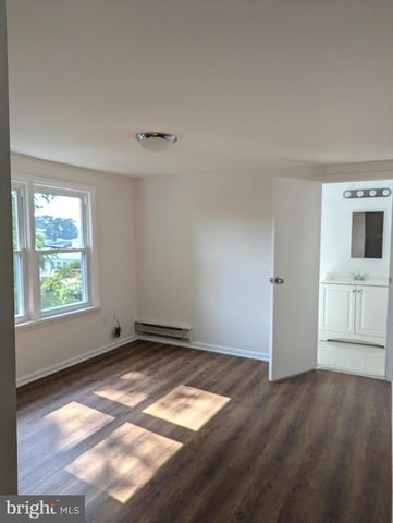 2700 DAWSON AVE, Silver Spring, MD 20902