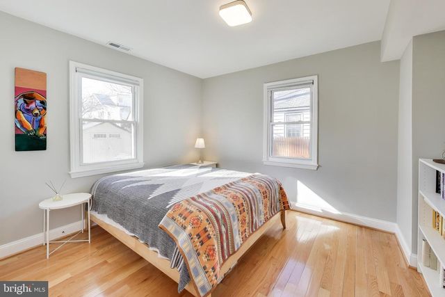3913 OGLETHORPE ST, Hyattsville, MD 20782