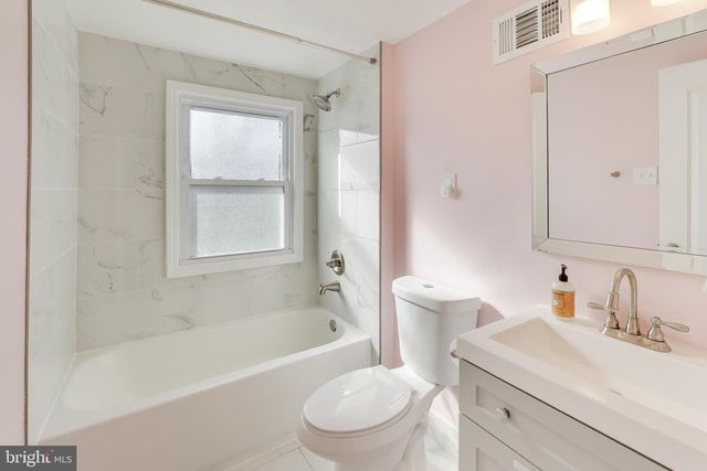 3913 OGLETHORPE ST, Hyattsville, MD 20782