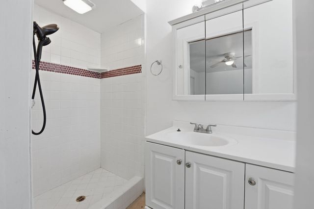 713 O St, Rio Linda, CA 95673