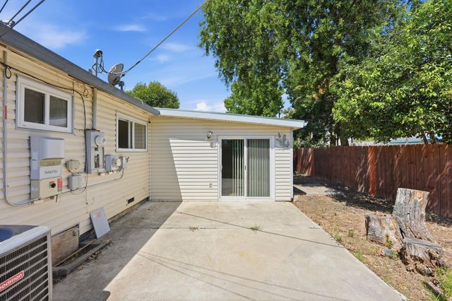 713 O St, Rio Linda, CA 95673