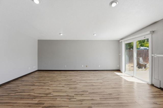 713 O St, Rio Linda, CA 95673