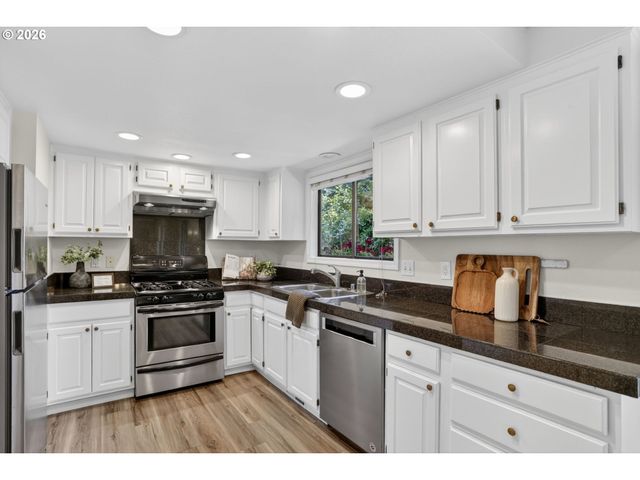 12713 Se 18TH St, Vancouver, WA 98683