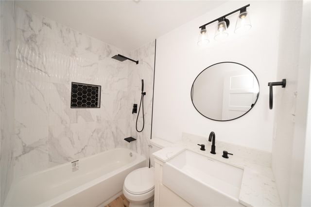 312 N Retta Street, Fort Worth, TX 76111