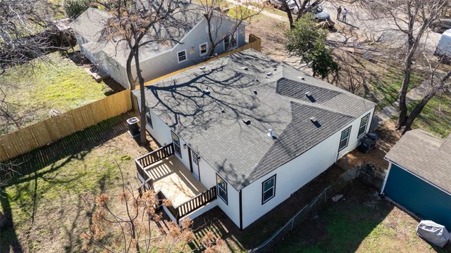 312 N Retta Street, Fort Worth, TX 76111