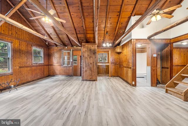 964 VALLEY VIEW RD, Harpers Ferry, WV 25425