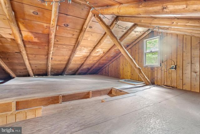 964 VALLEY VIEW RD, Harpers Ferry, WV 25425
