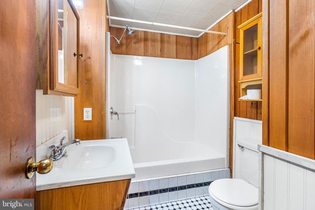 964 VALLEY VIEW RD, Harpers Ferry, WV 25425