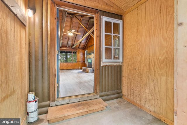 964 VALLEY VIEW RD, Harpers Ferry, WV 25425