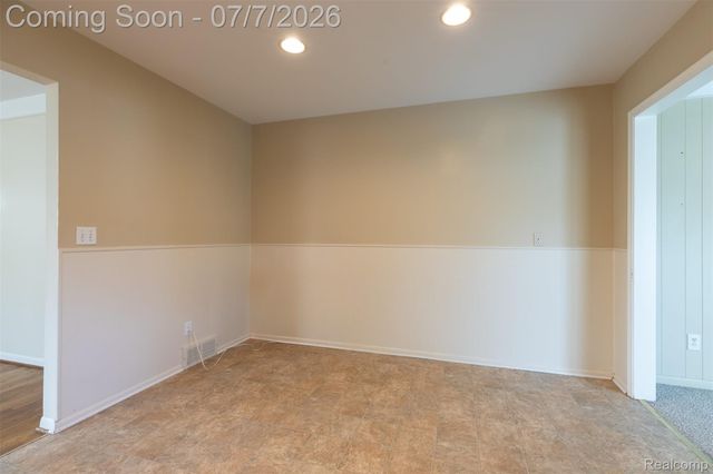27268 Wagner Drive, Warren, MI 48093