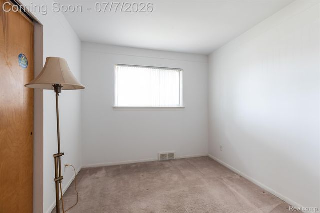 27268 Wagner Drive, Warren, MI 48093