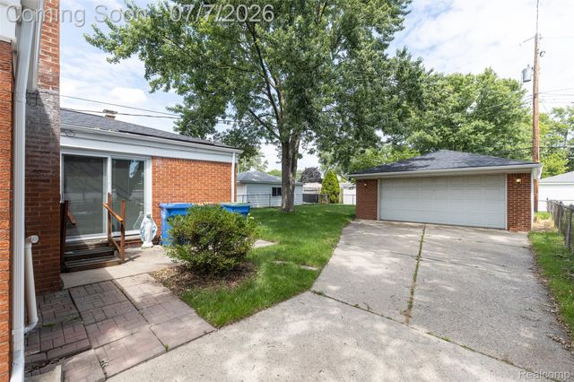 27268 Wagner Drive, Warren, MI 48093