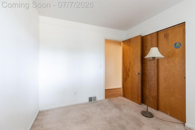 27268 Wagner Drive, Warren, MI 48093