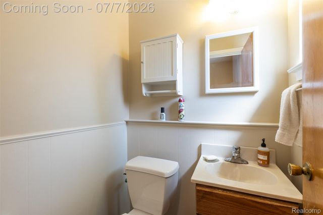 27268 Wagner Drive, Warren, MI 48093