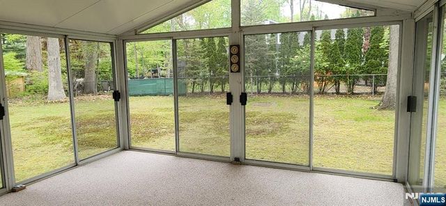 45 Campbell Avenue, Woodcliff Lake, NJ 07677