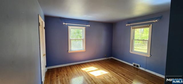 45 Campbell Avenue, Woodcliff Lake, NJ 07677