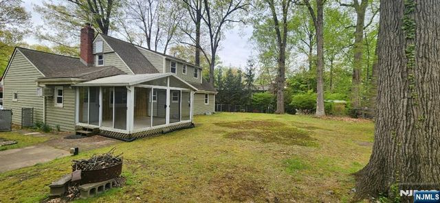 45 Campbell Avenue, Woodcliff Lake, NJ 07677